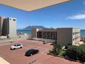 Spacious 3Bed 2bath Beachfront Apartment